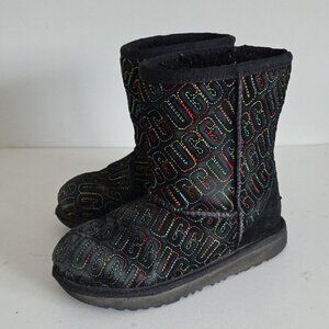 UGG | Kids' Classic II Graphic Stitch Boots black suede Shearling Sz 1